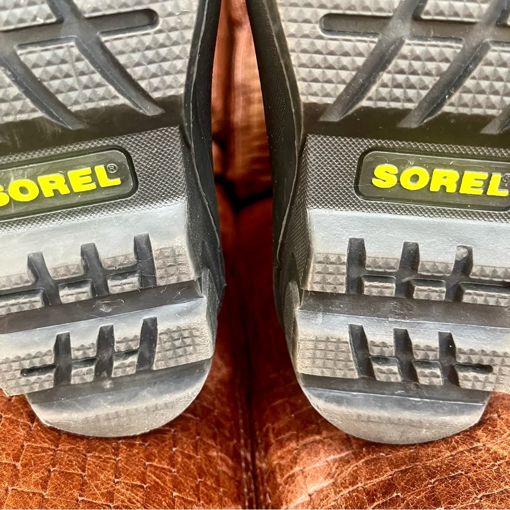 Sorel Flurry Insulated Waterproof Children’s Boots - Picture 11 of 12